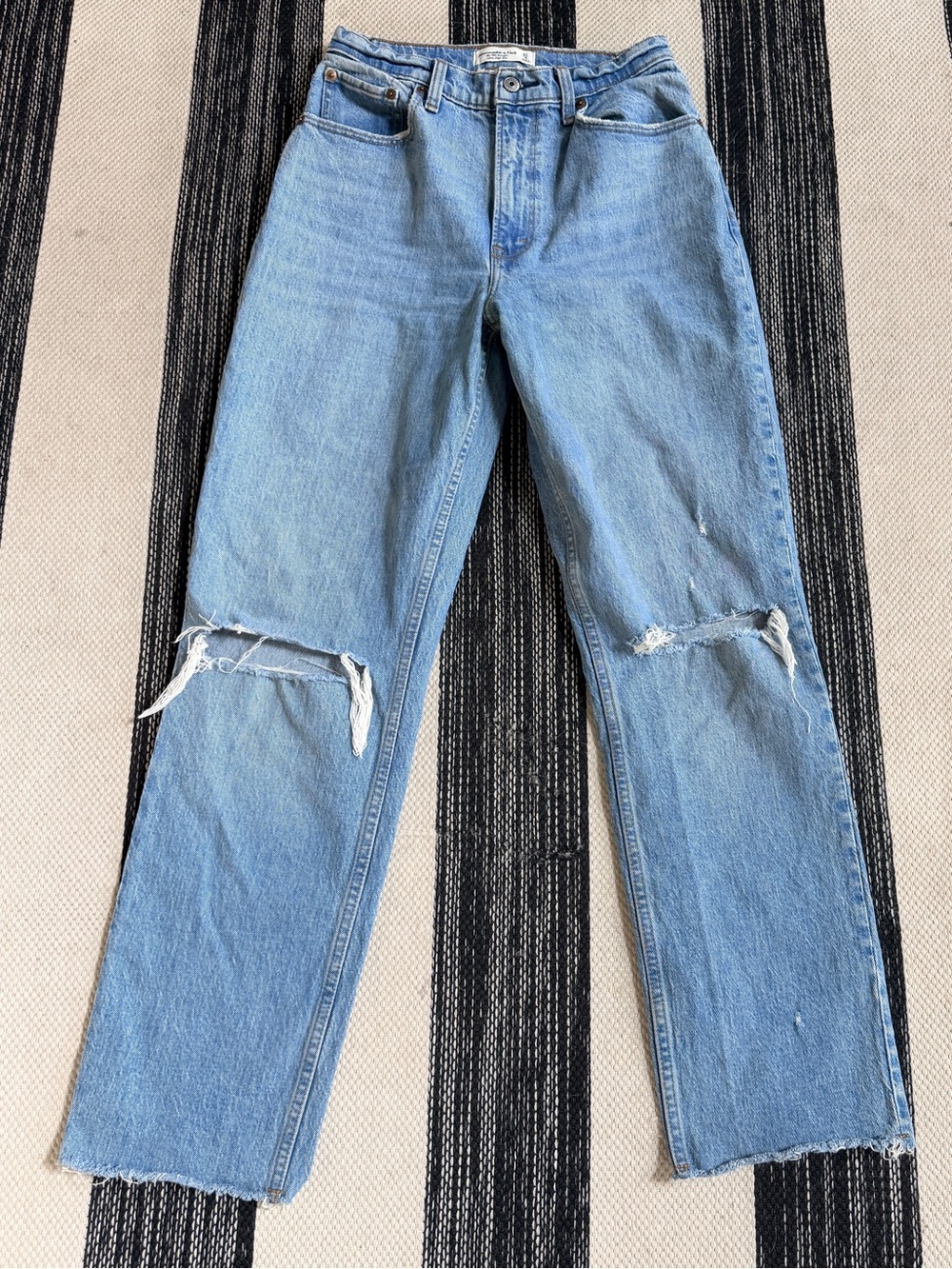Abercrombie & Fitch Women's The 90' Straight-Leg Ultra High Rise Distress Jeans